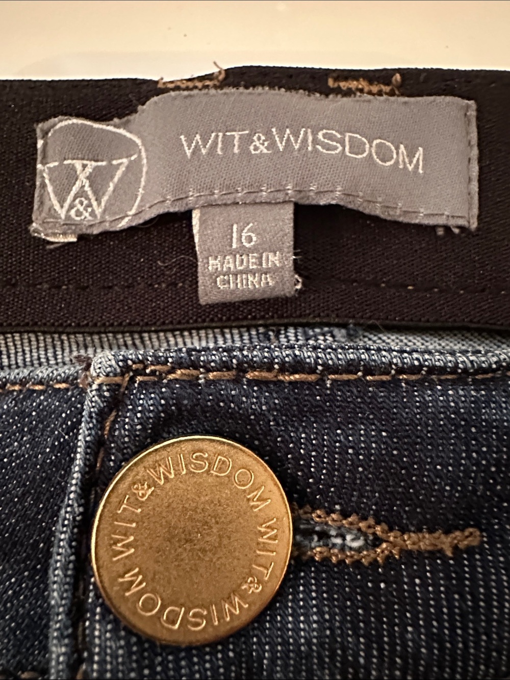 Wit & Wisdom Dark Blue Cropped Slim Straight Jeans - Picture 4 of 6